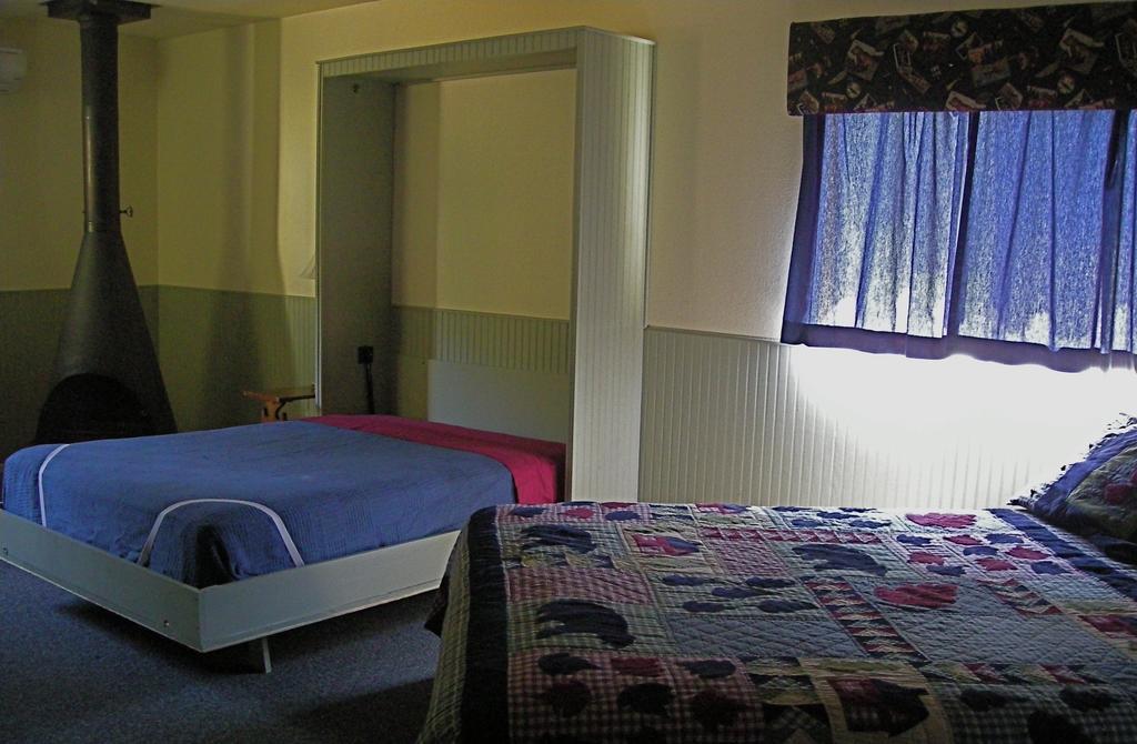 Sequoia Motel Three Rivers Eksteriør billede